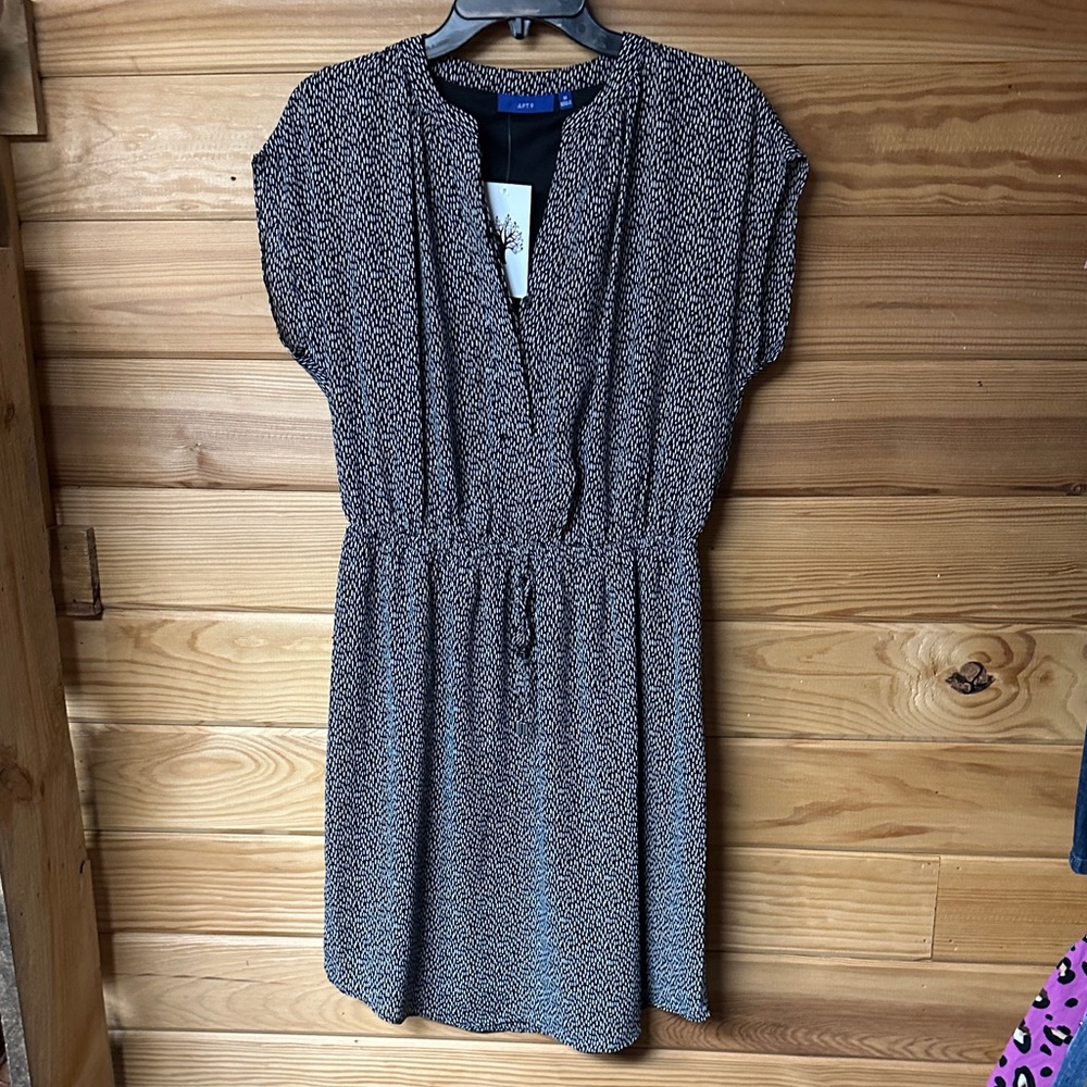 Apt 9 Women's Elegant Black and White Patterned Short Sleeve Dress Size M
